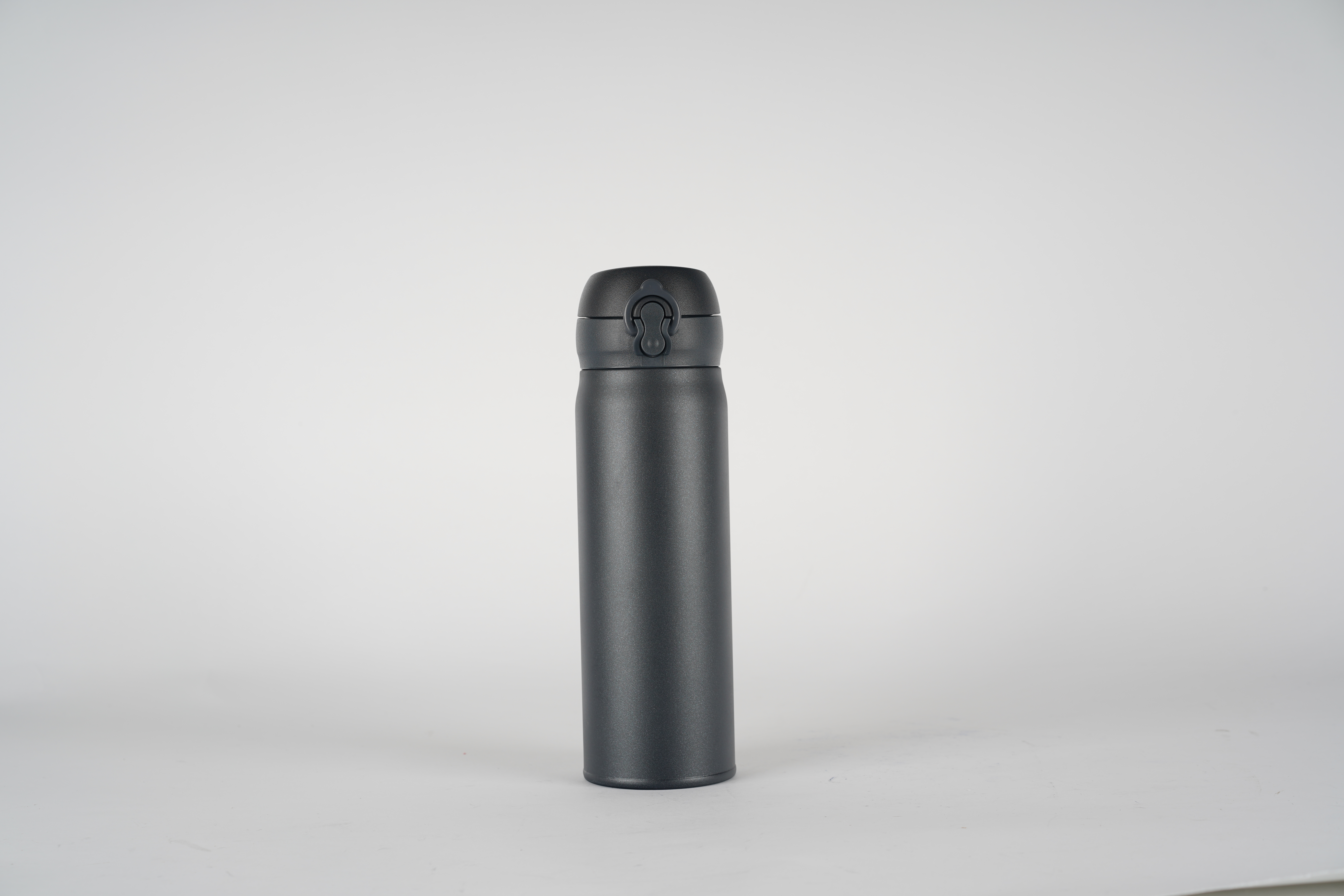 Classic Series Flip Top Insulated Bottle 450mL (Black)